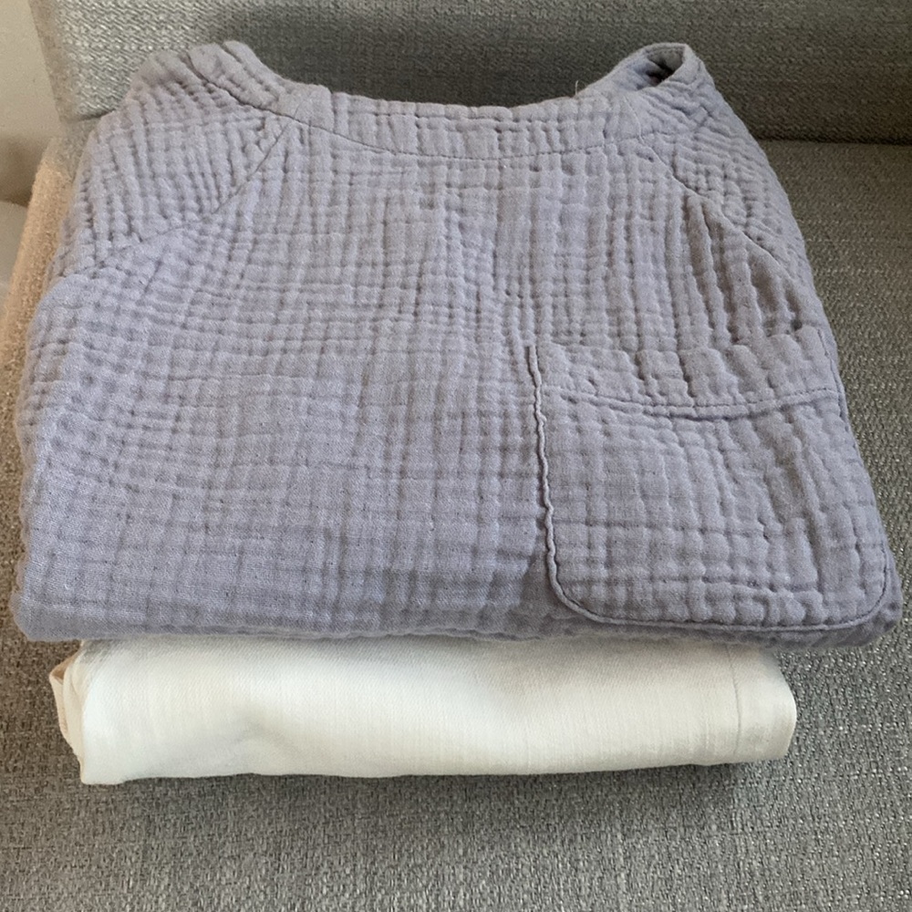 Madewell the perfect vintage crop jeans Lightspun Renwood Button-Back Top